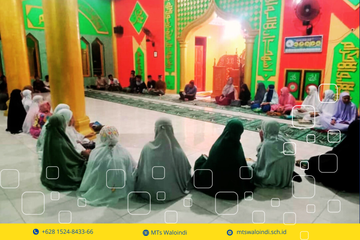 Senin - Jumat: Pengajian Perempuan